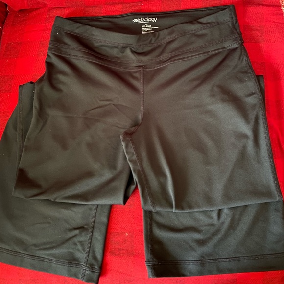 Ideology athelitic pants. Great used condition - Picture 1 of 3